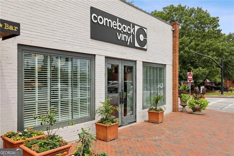 105 Cumming Street