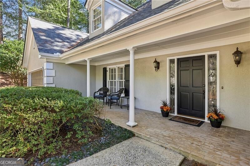 2710 Lakewind Court, Alpharetta