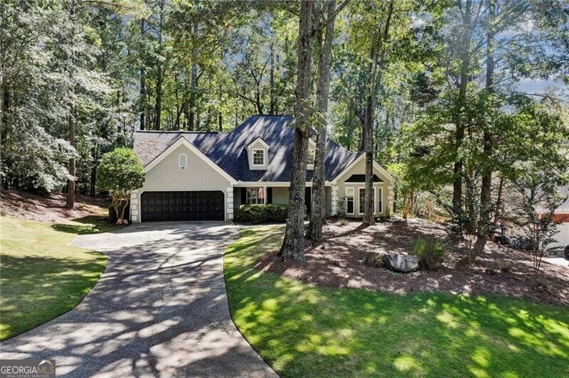 2710 Lakewind Court, Alpharetta