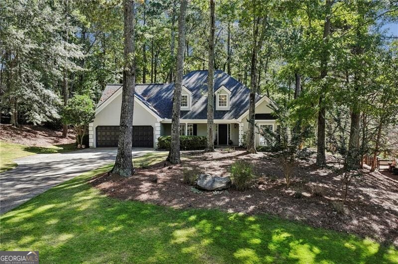 2710 Lakewind Court, Alpharetta