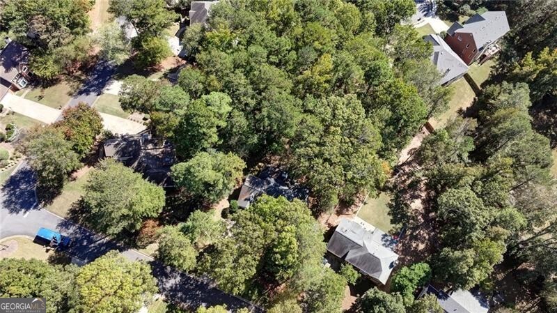 2710 Lakewind Court, Alpharetta