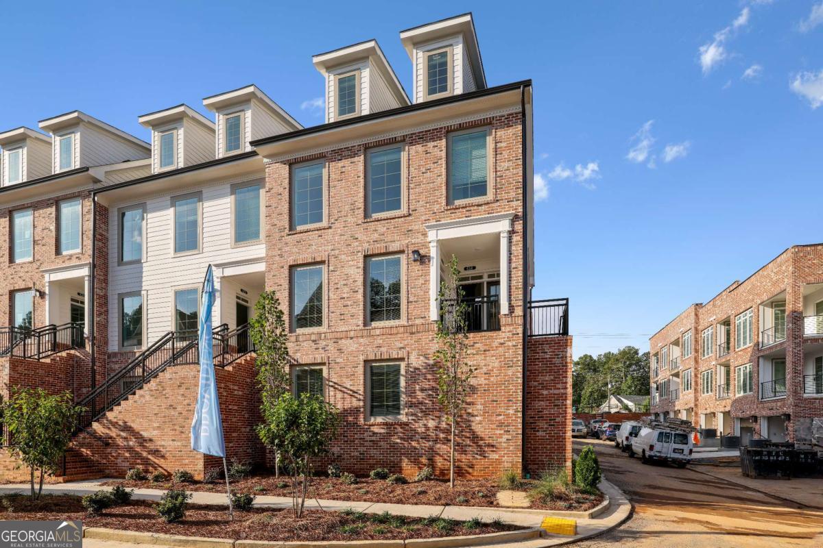 432 Burton Drive # 301