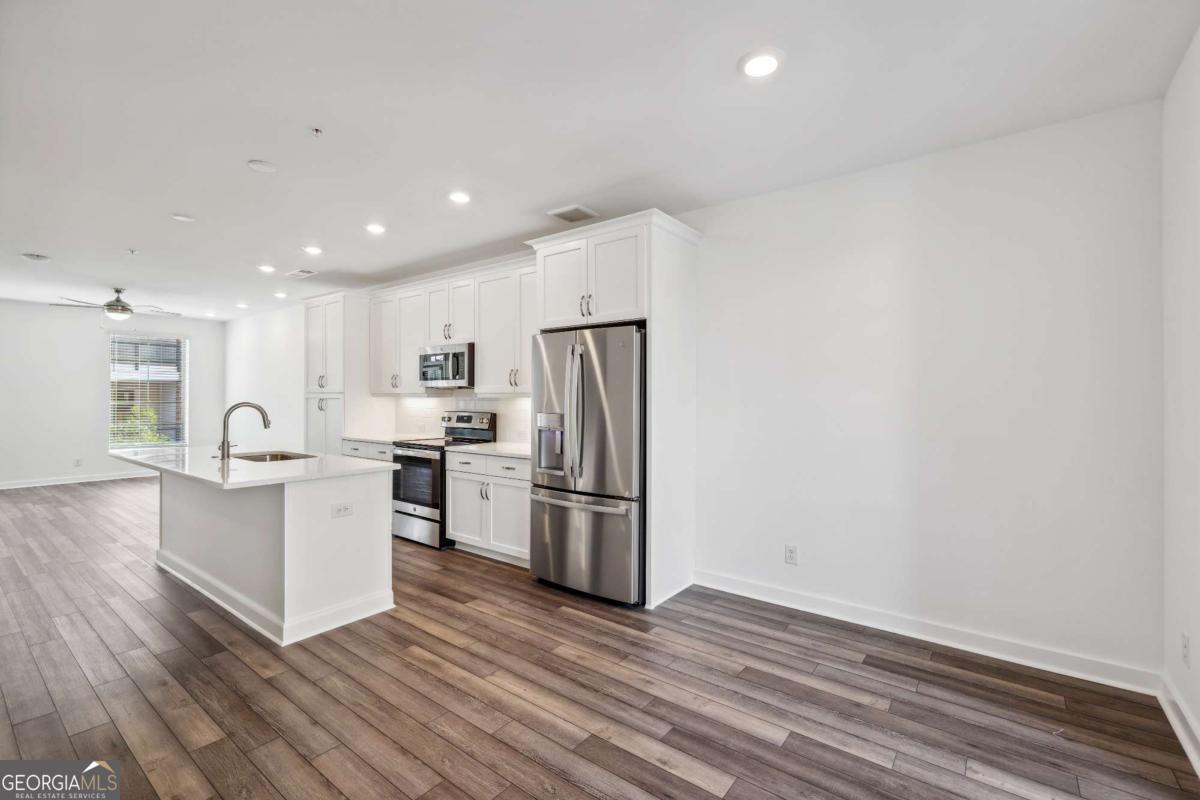 432 Burton Drive # 301