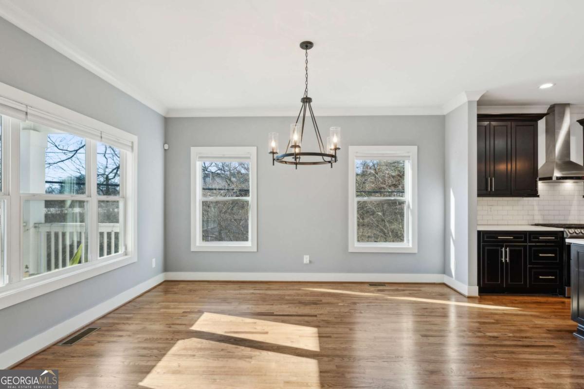 1237 MILTON Terrace SE