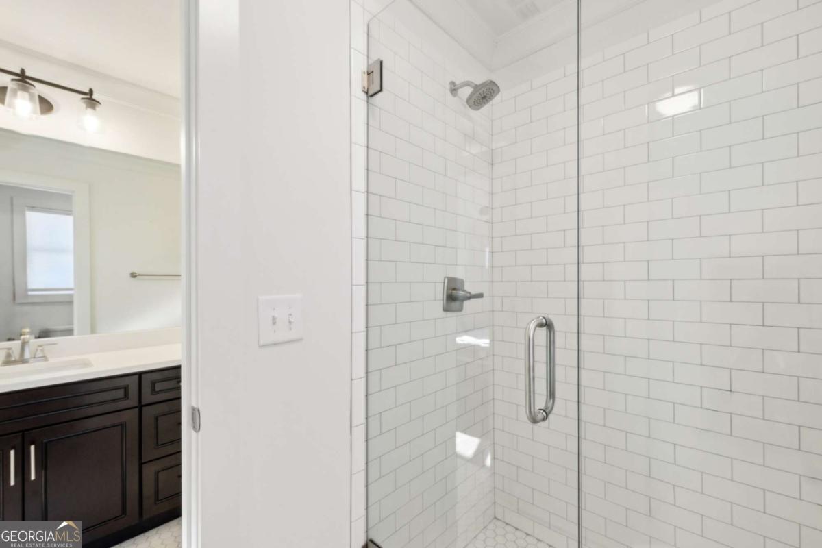 1237 MILTON Terrace SE