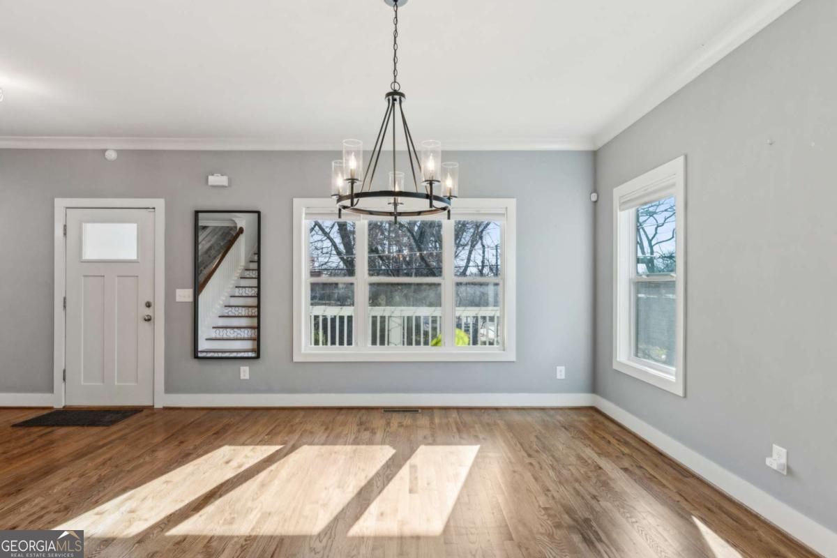 1237 MILTON Terrace SE