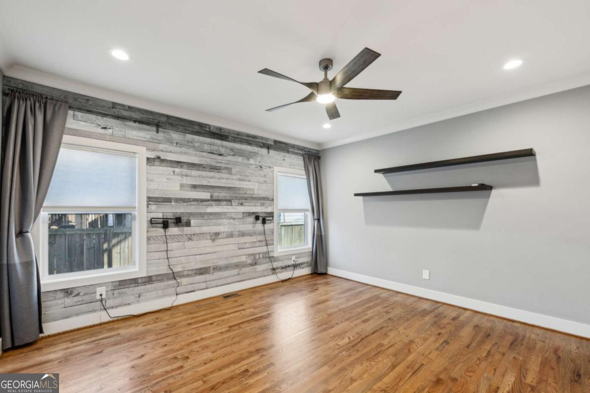 1237 MILTON Terrace SE