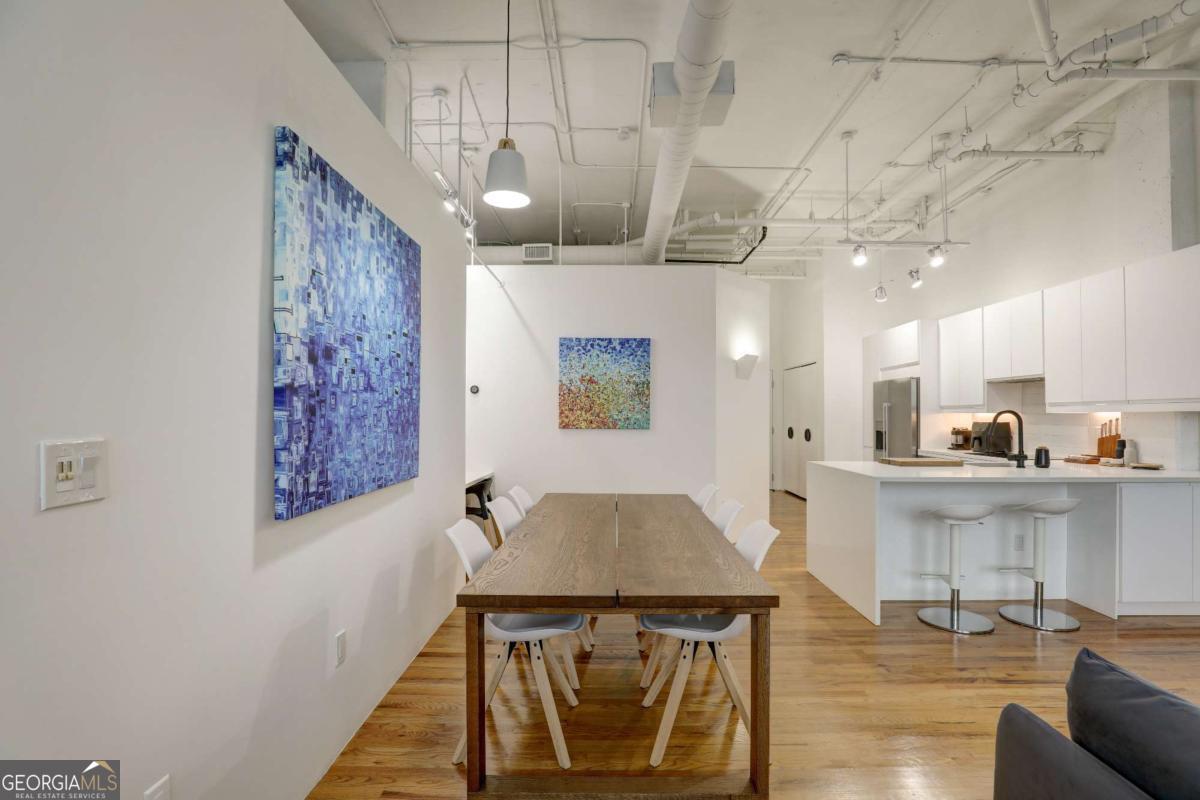 3235 Roswell Road # 703