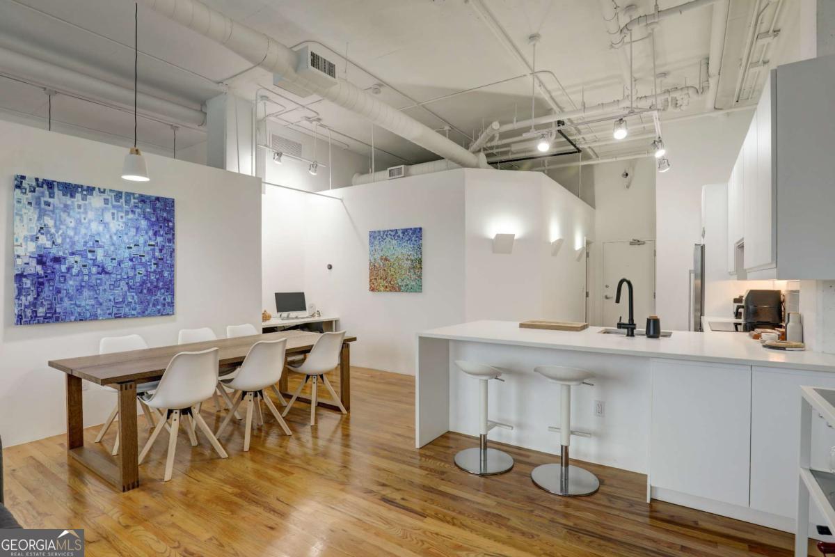 3235 Roswell Road # 703