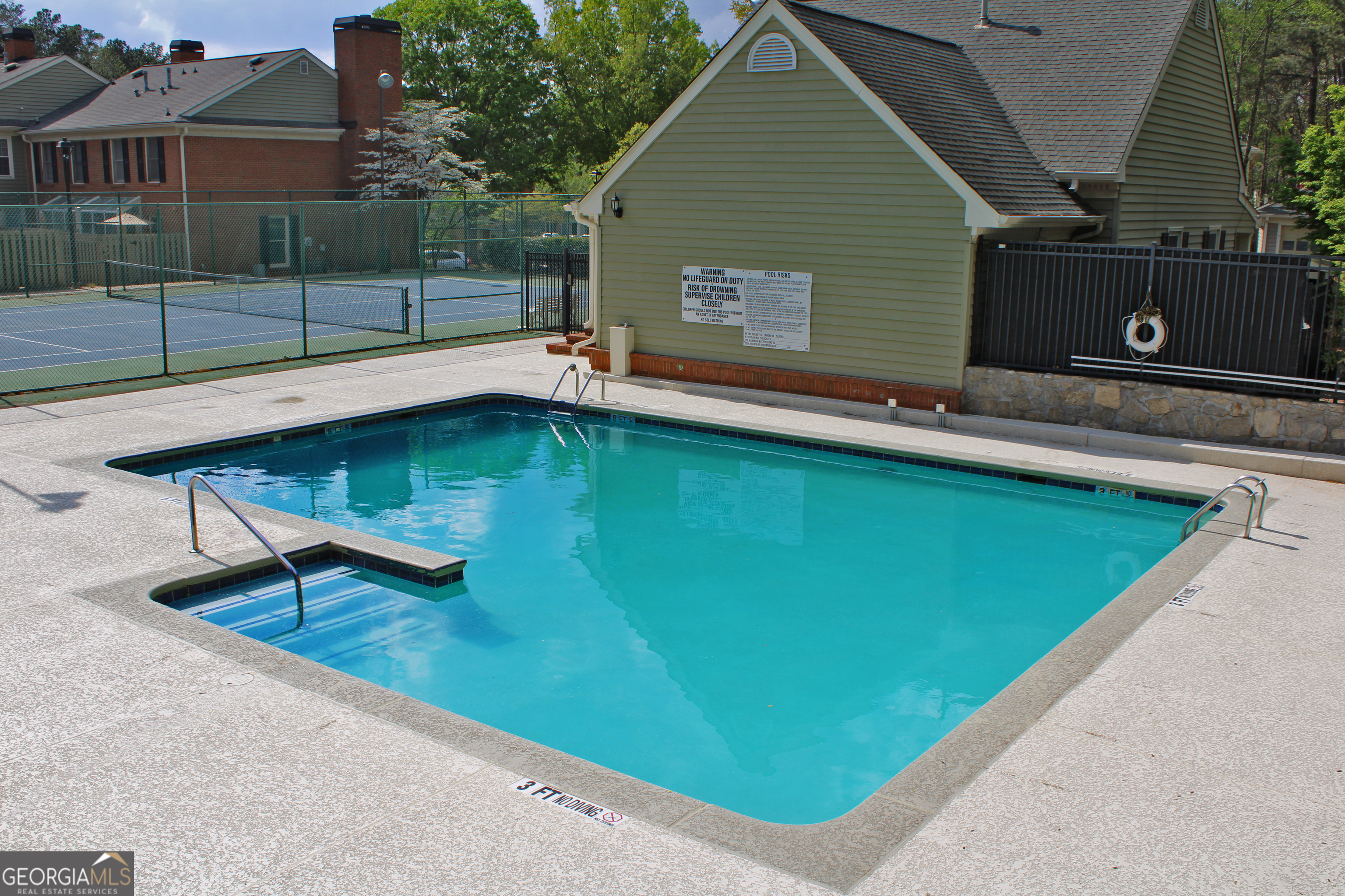 42 Mount Vernon Circle