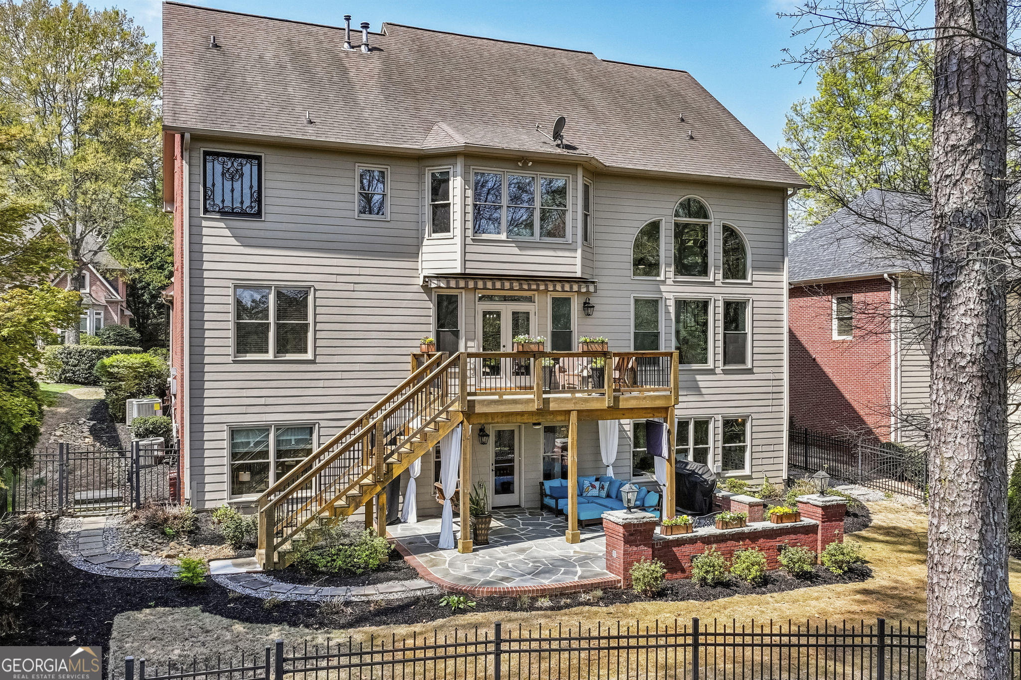 1165 Beacon Hill Crossing