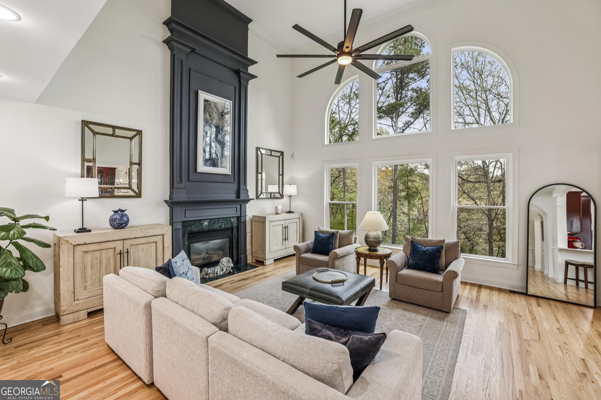 1165 Beacon Hill Crossing