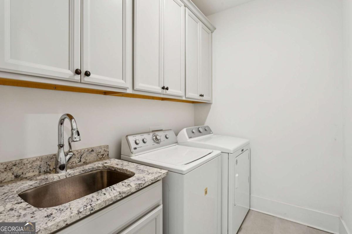 443 Southland Circle