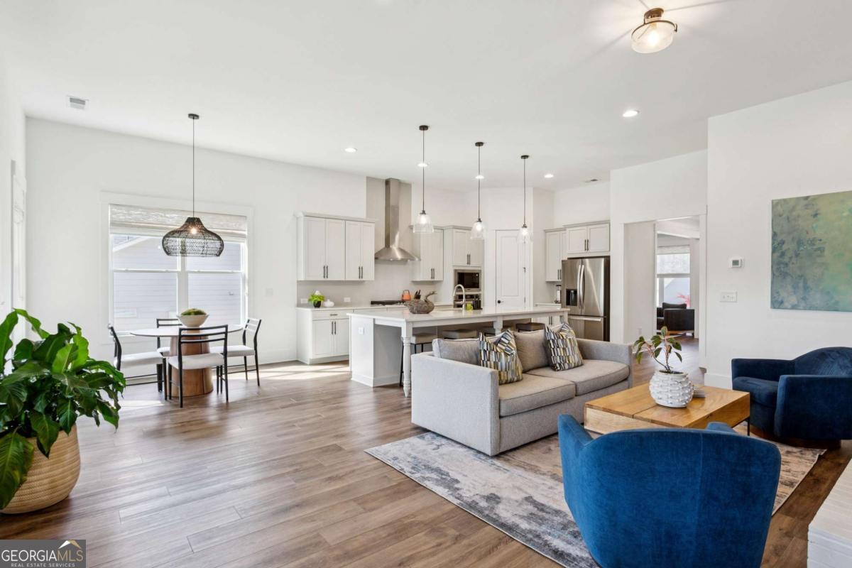 443 Southland Circle