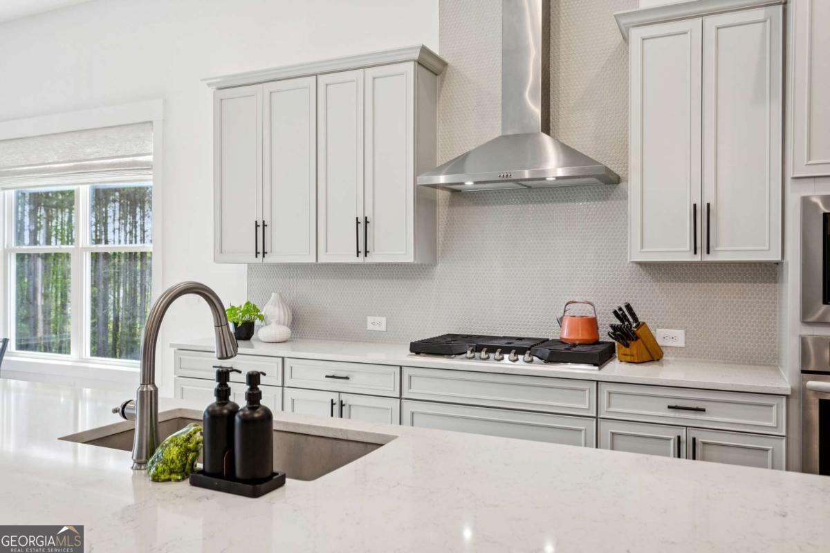 443 Southland Circle