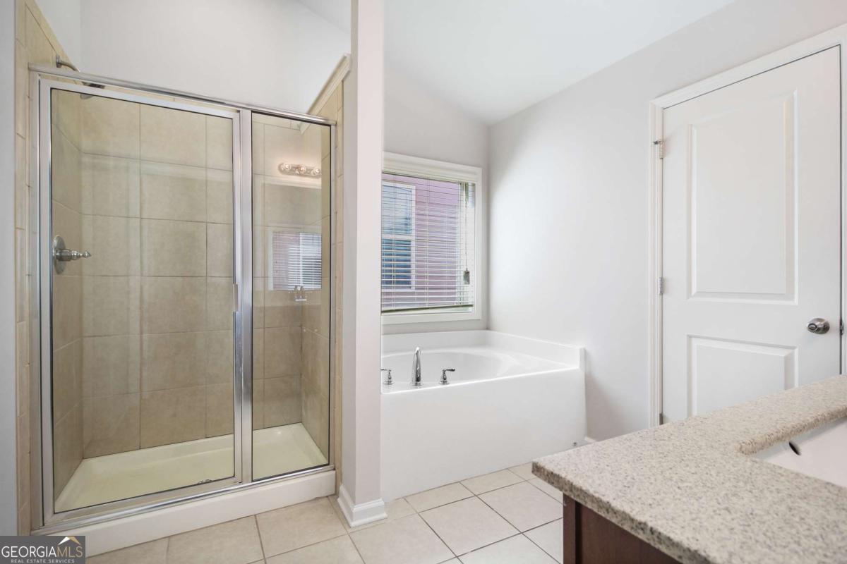 5090 BREEZEWOOD Circle