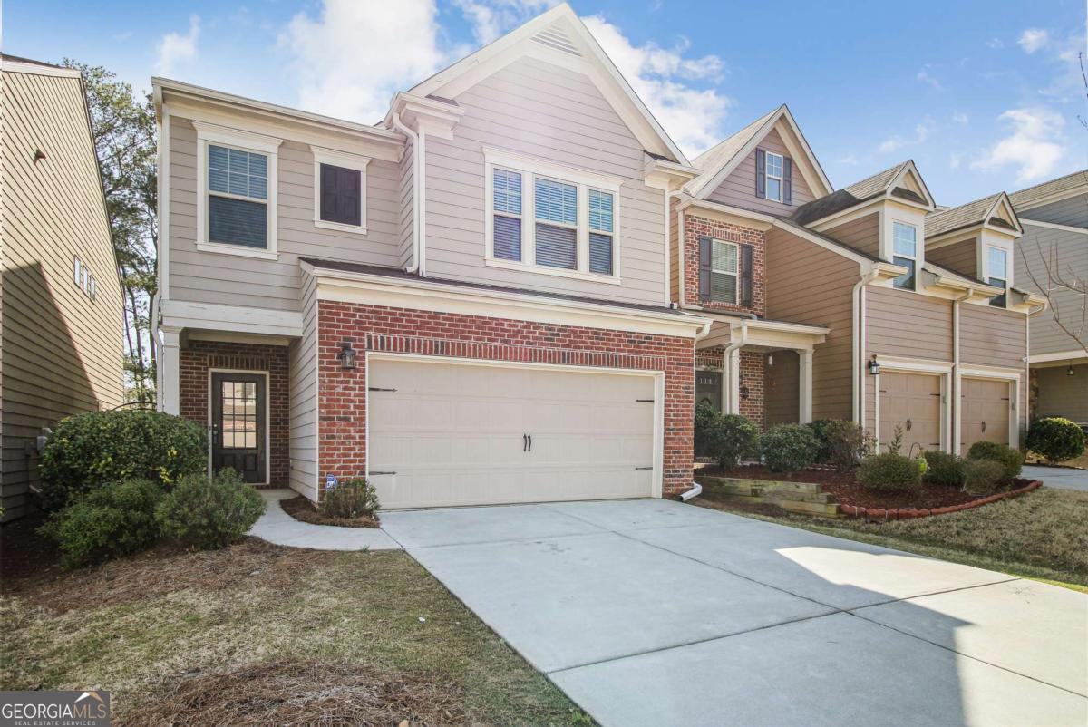 5090 BREEZEWOOD Circle