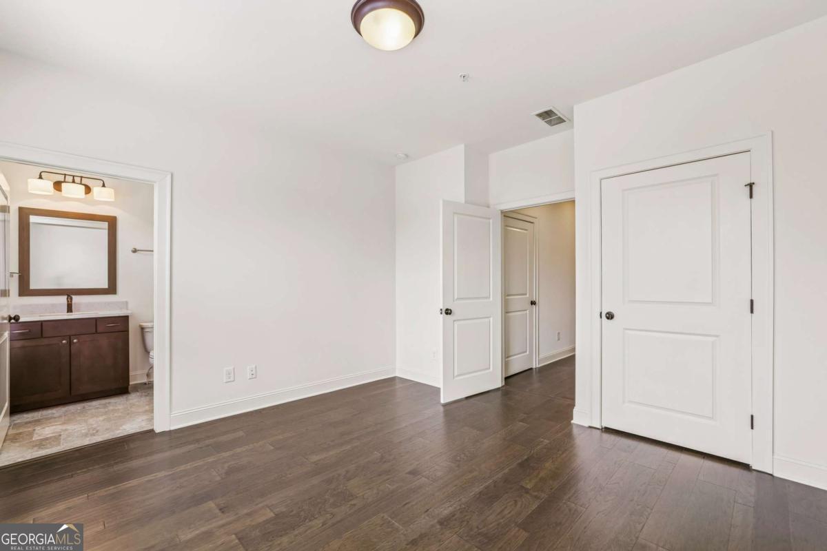 305 Cricket Lane