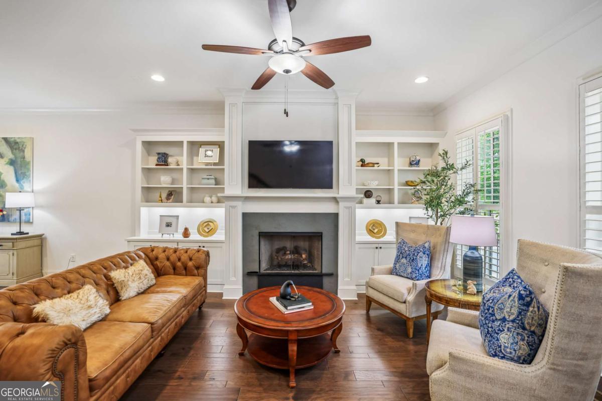 305 Cricket Lane