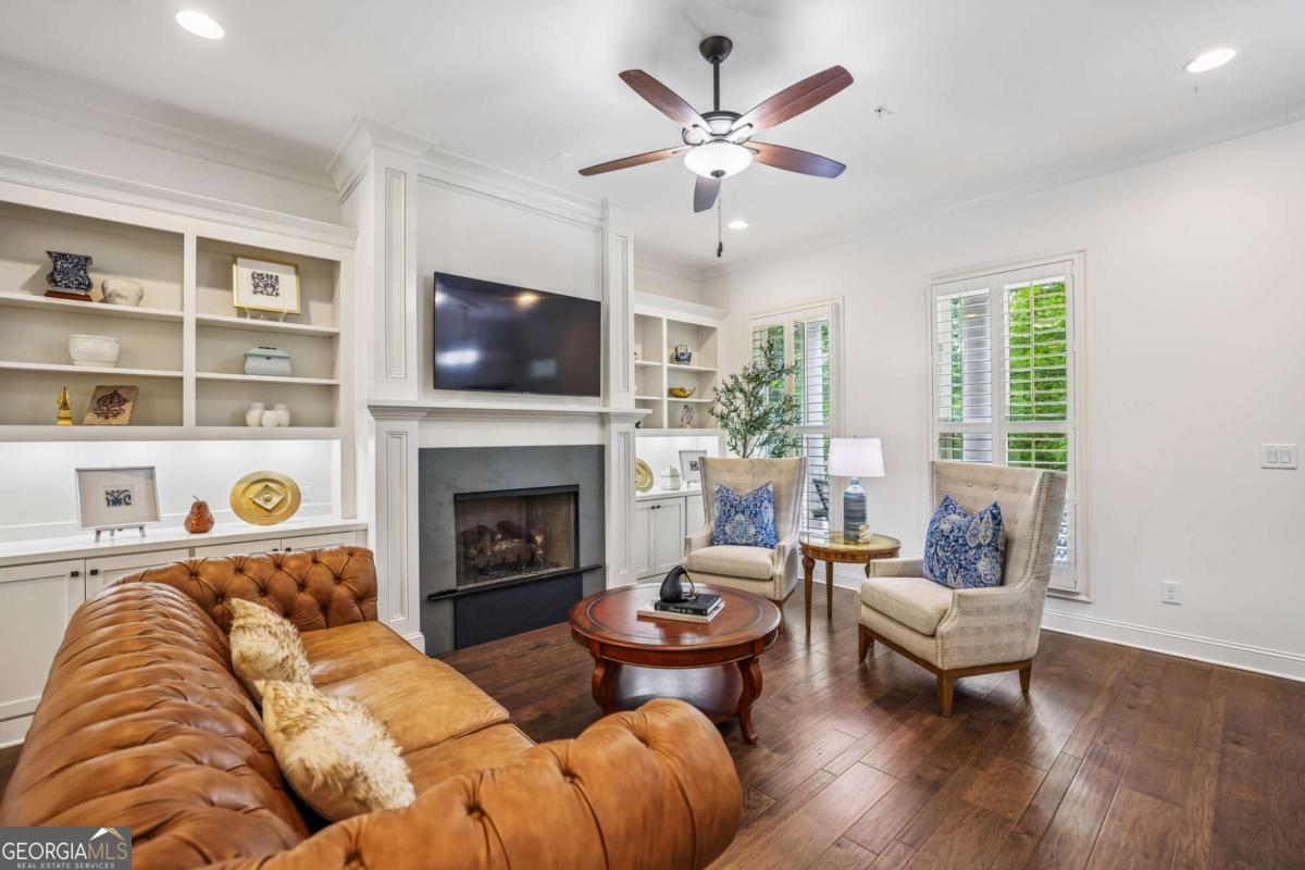 305 Cricket Lane
