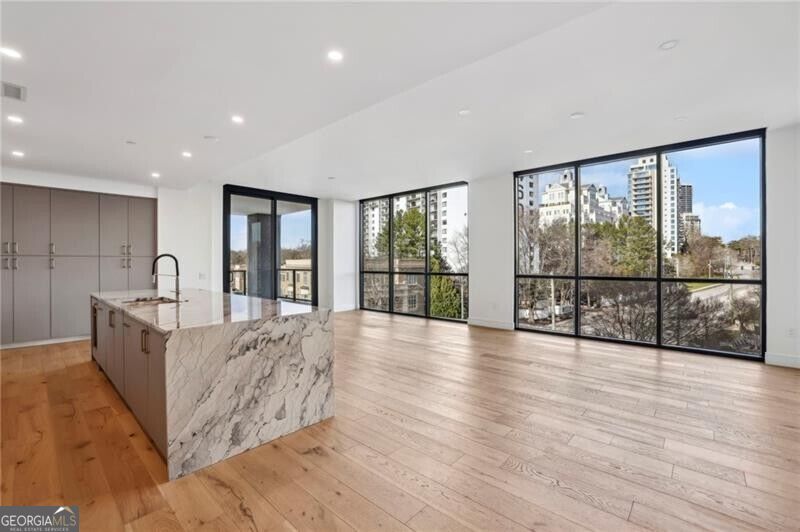 2425 Peachtree Road # 501
