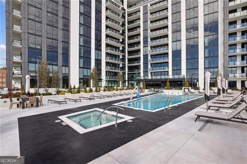 2425 Peachtree Road # 501
