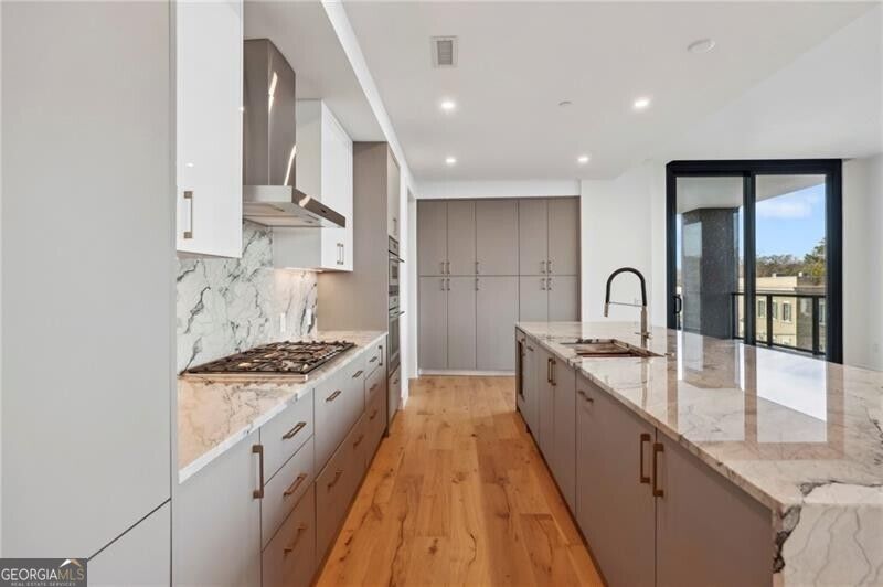 2425 Peachtree Road # 501