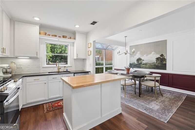 76 Mount Vernon Circle