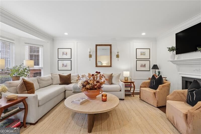 76 Mount Vernon Circle