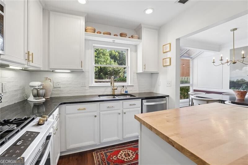 76 Mount Vernon Circle