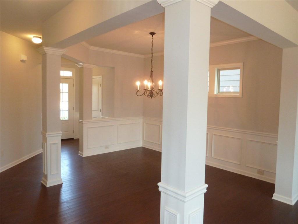 4990 BREEZEWOOD Circle