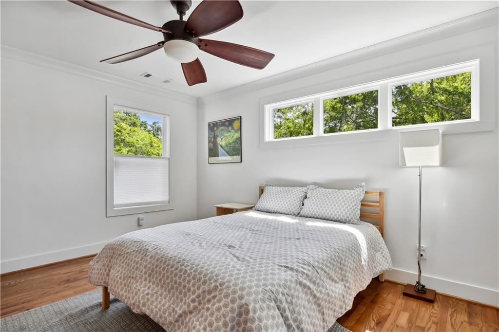 1237 MILTON Terrace SE