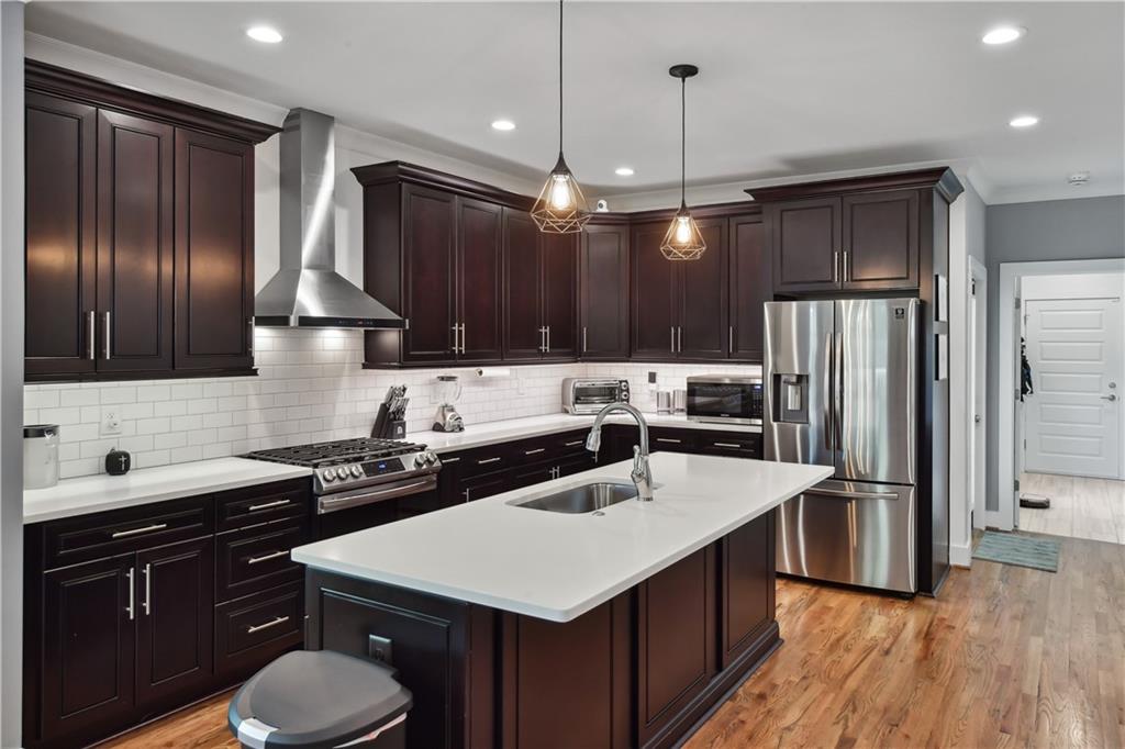 1237 MILTON Terrace SE