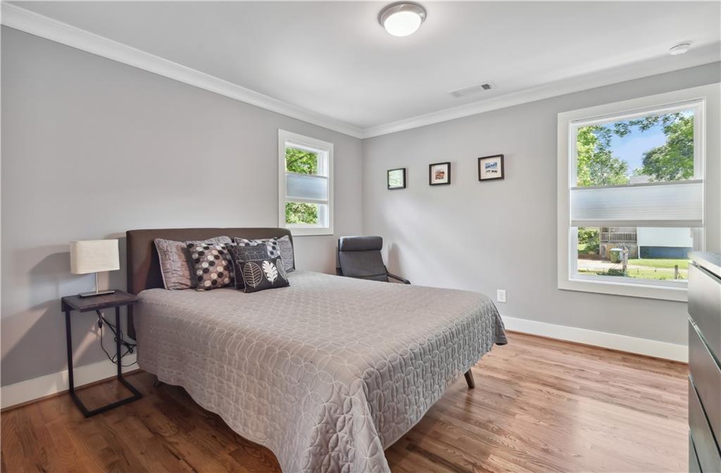 1237 MILTON Terrace SE