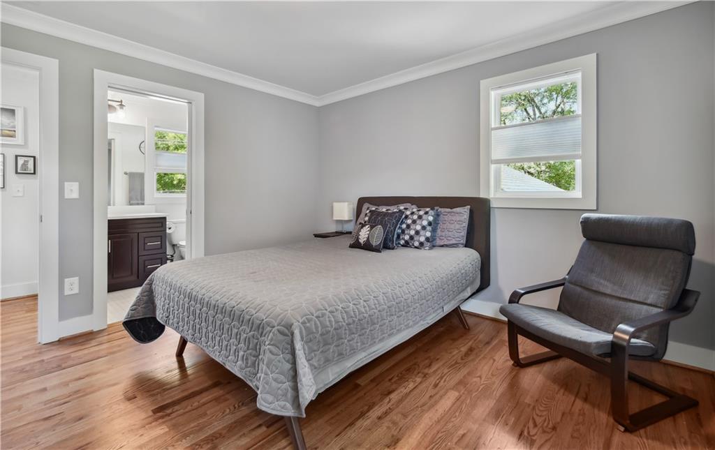 1237 MILTON Terrace SE