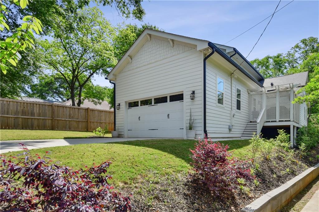 1237 MILTON Terrace SE