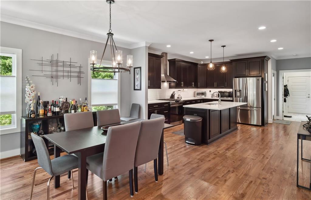 1237 MILTON Terrace SE