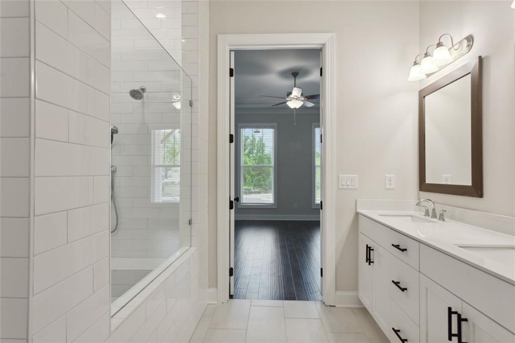 1000 Cagle Creek Overlook