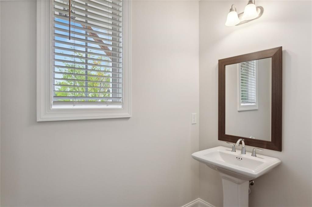 1000 Cagle Creek Overlook