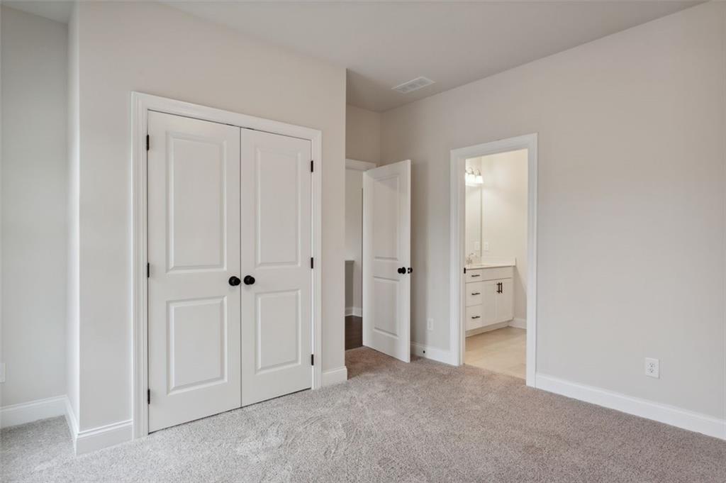 1000 Cagle Creek Overlook