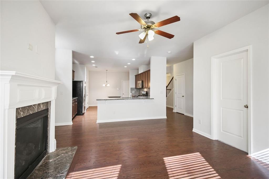 5090 BREEZEWOOD Circle