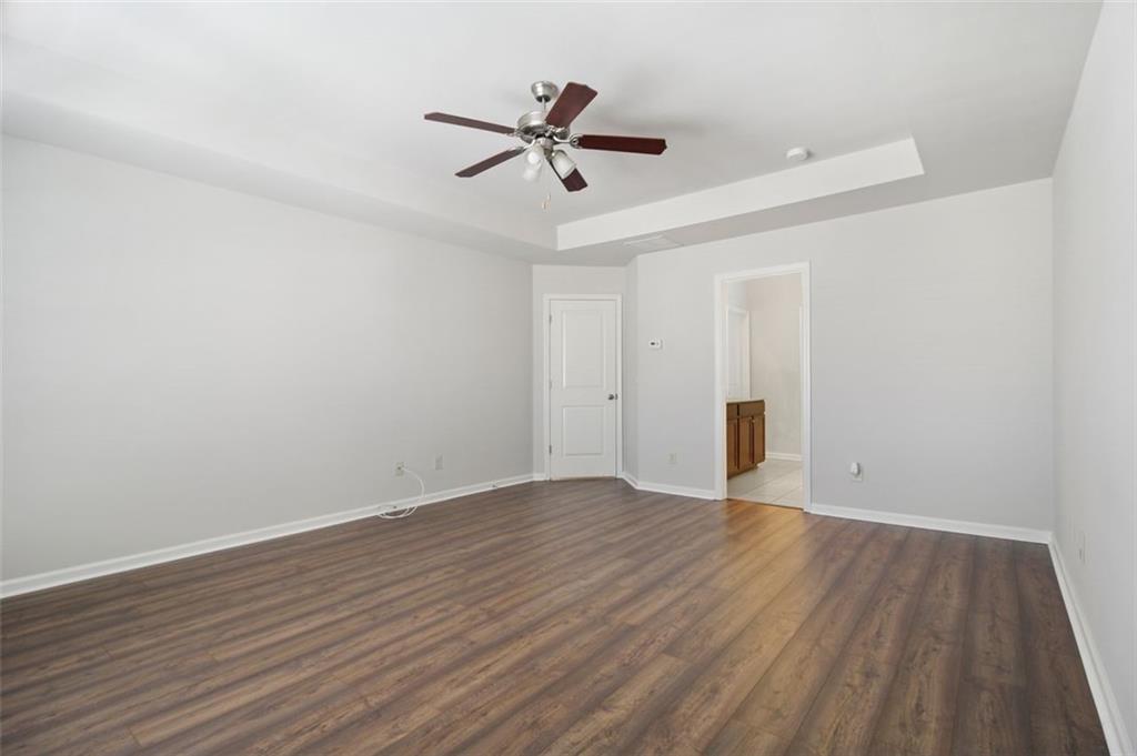 5090 BREEZEWOOD Circle