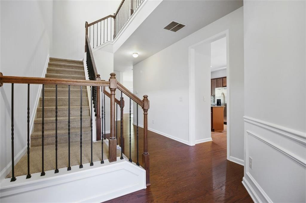 5090 BREEZEWOOD Circle