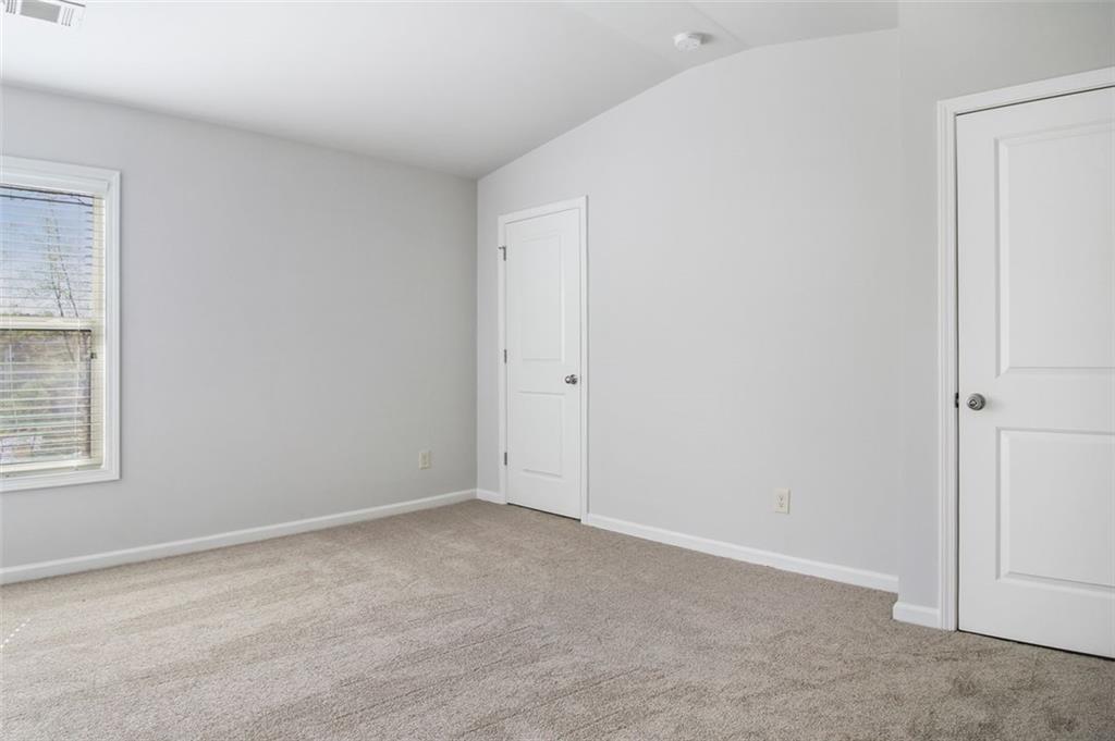 5090 BREEZEWOOD Circle