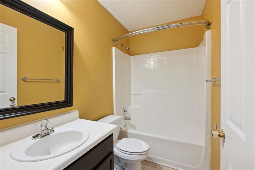 6607 LAKE MILL Trace