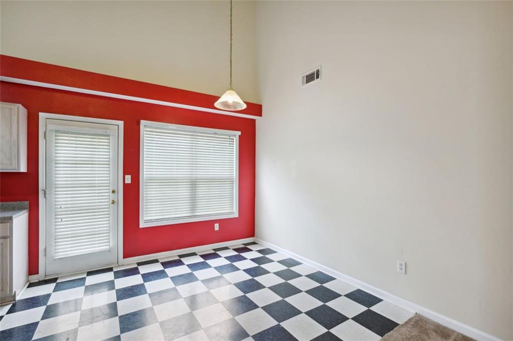 6607 LAKE MILL Trace