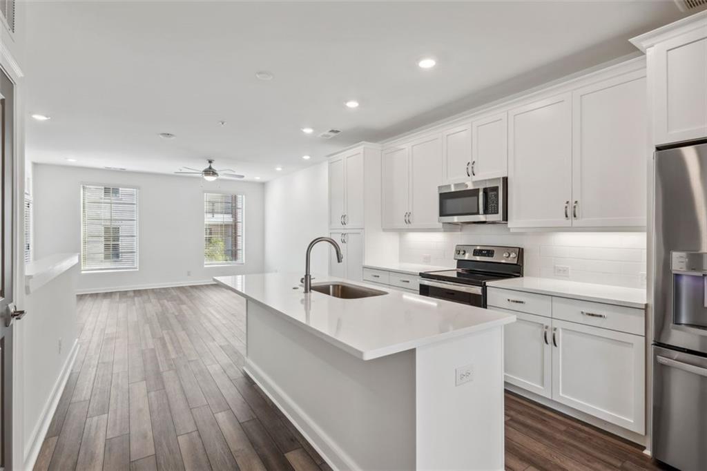 432 Burton Drive Unit 301