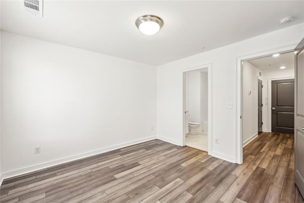 432 Burton Drive Unit 301