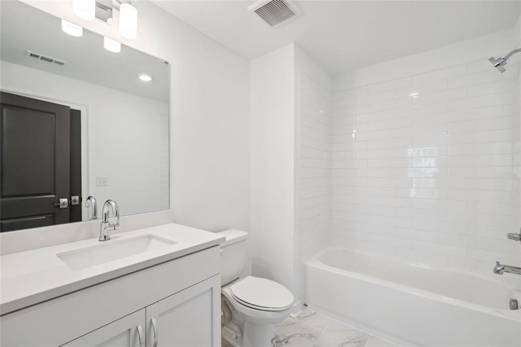 432 Burton Drive Unit 301