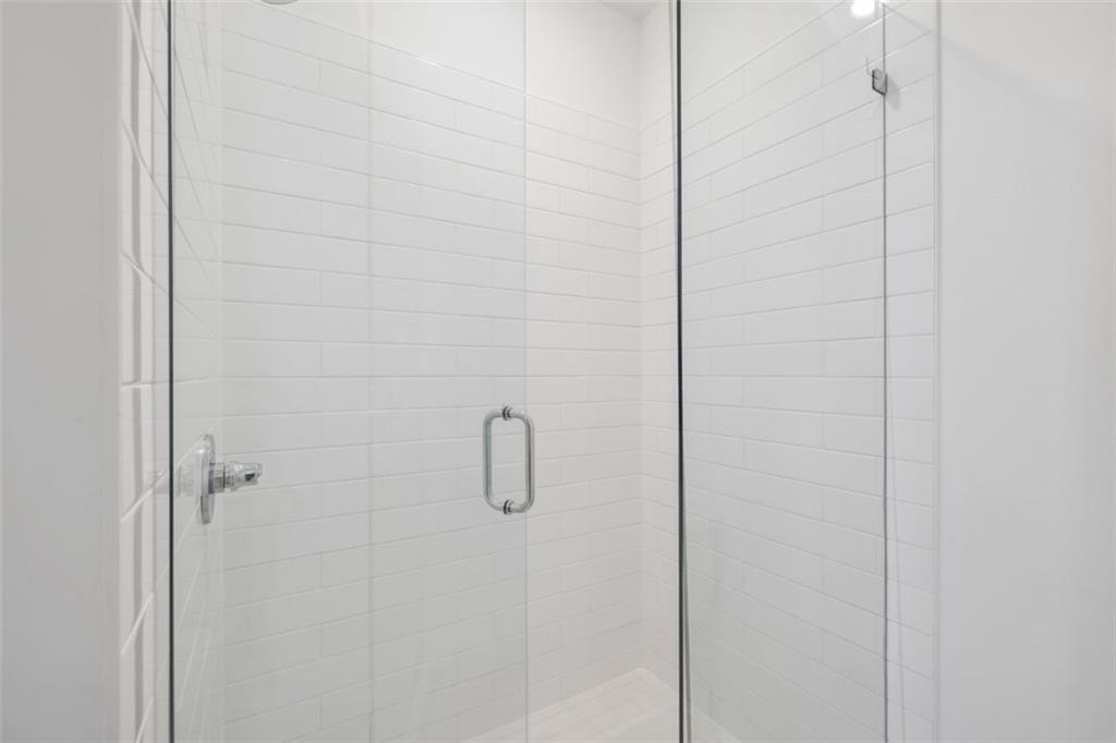 432 Burton Drive Unit 301